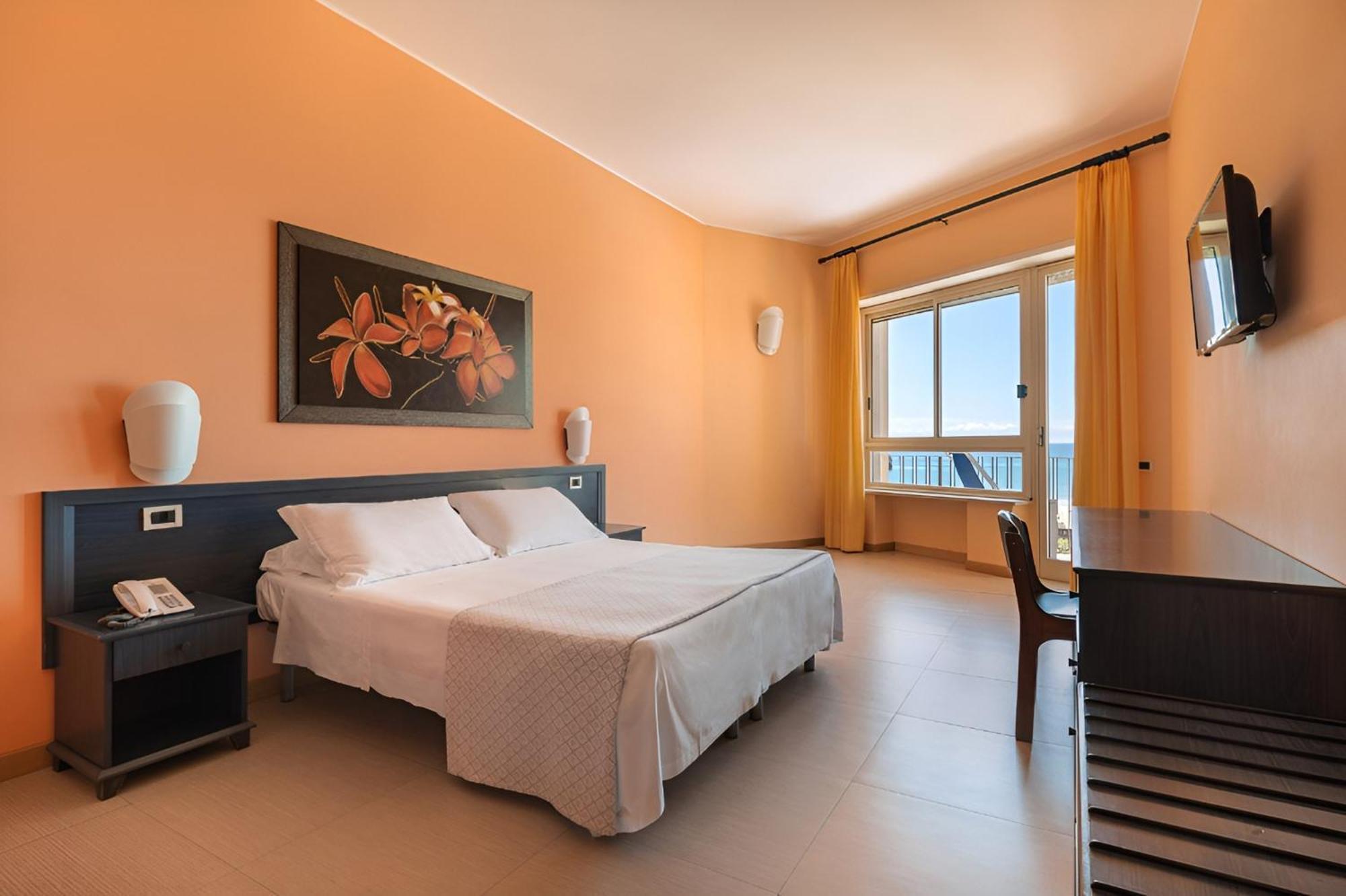 גאטה Hotel Serapo מראה חיצוני תמונה