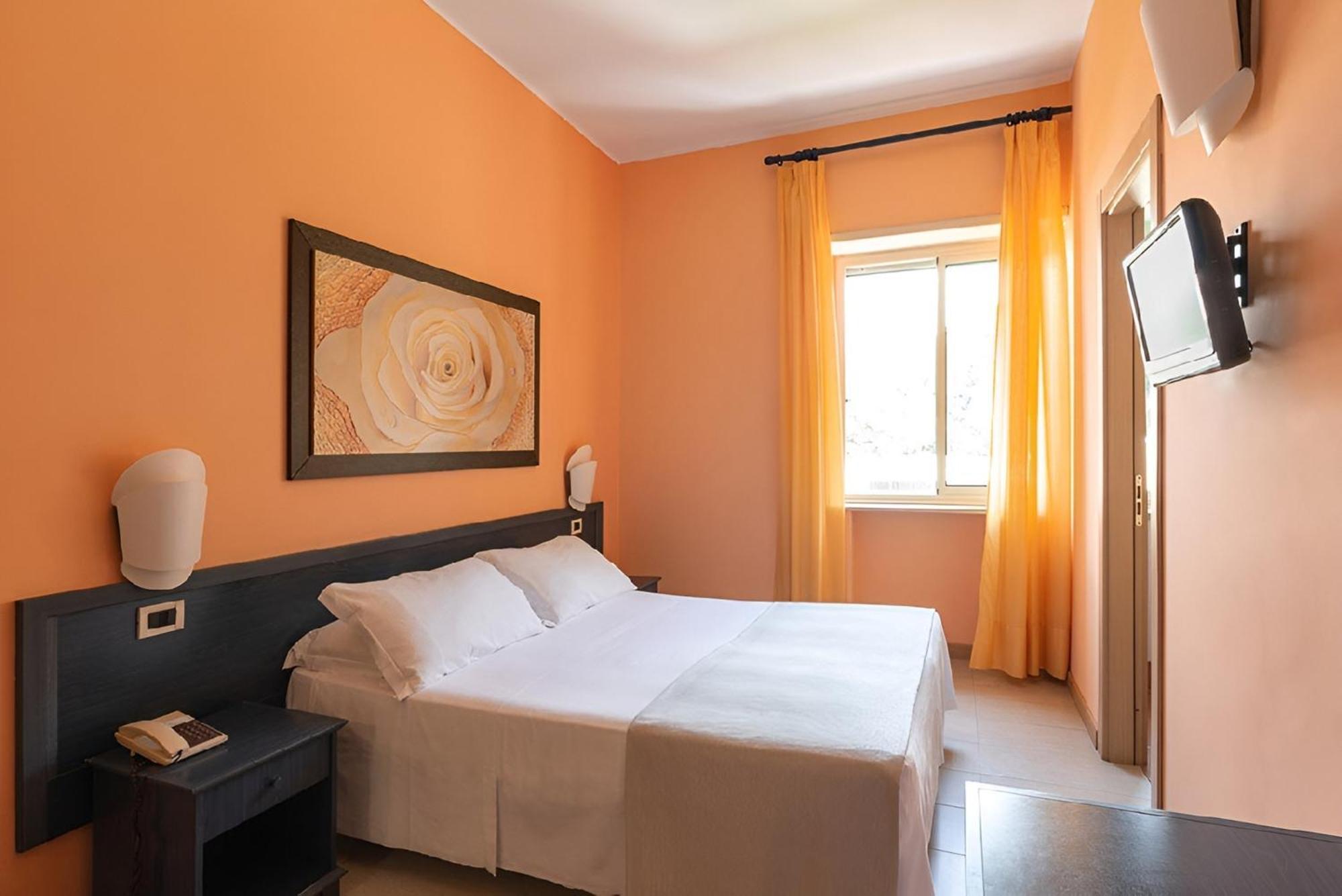 גאטה Hotel Serapo מראה חיצוני תמונה