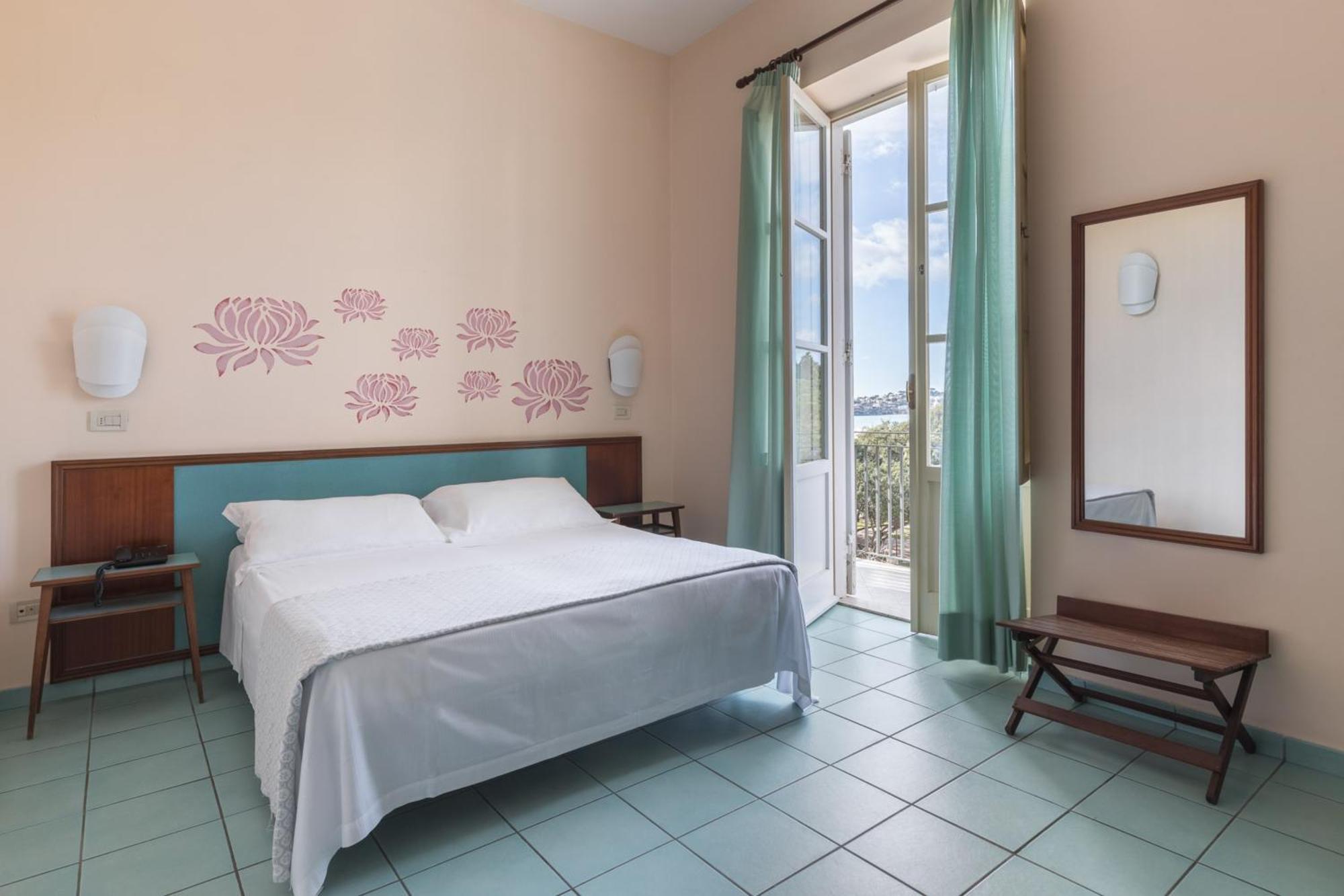 גאטה Hotel Serapo מראה חיצוני תמונה