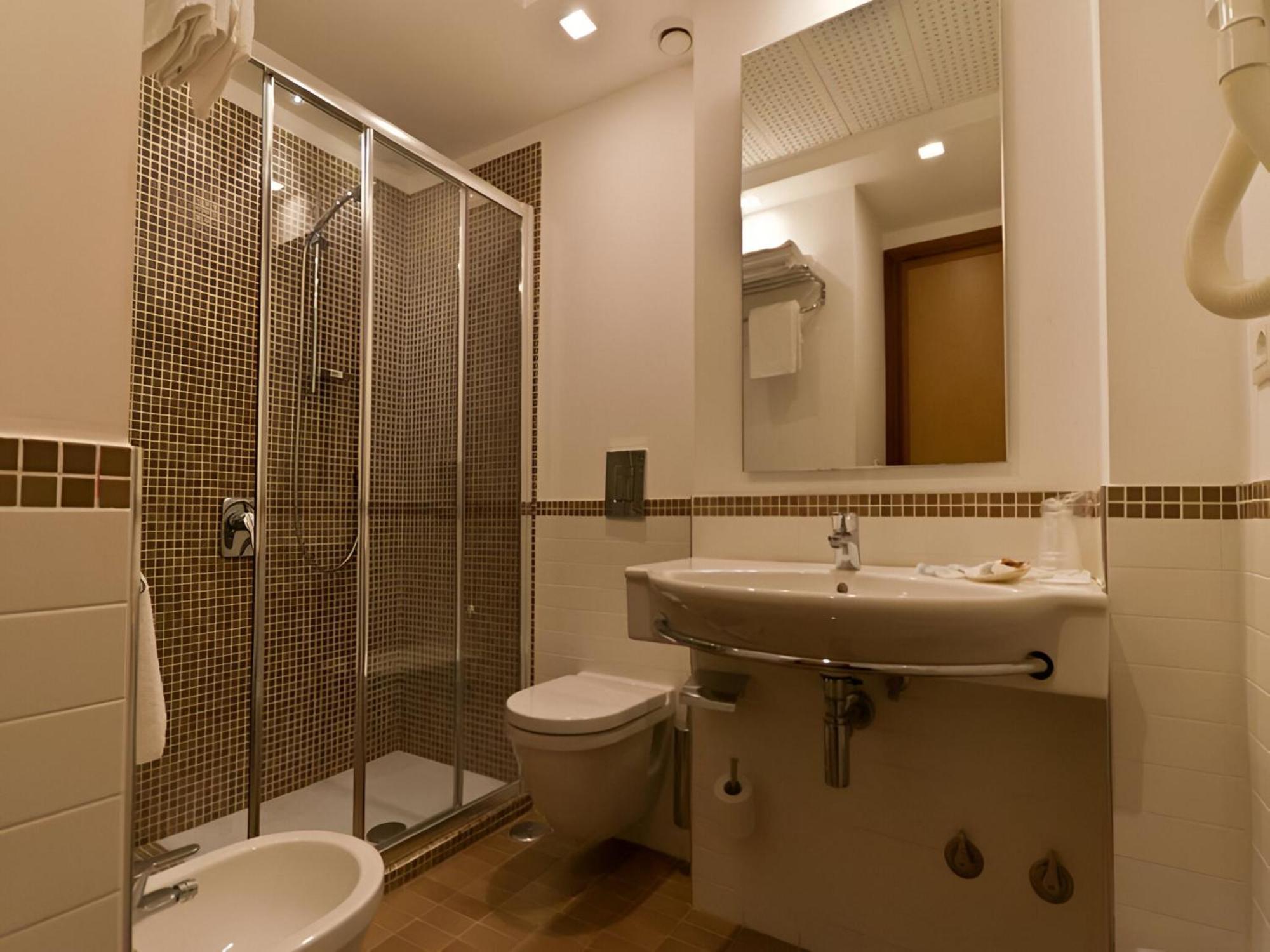 גאטה Hotel Serapo מראה חיצוני תמונה