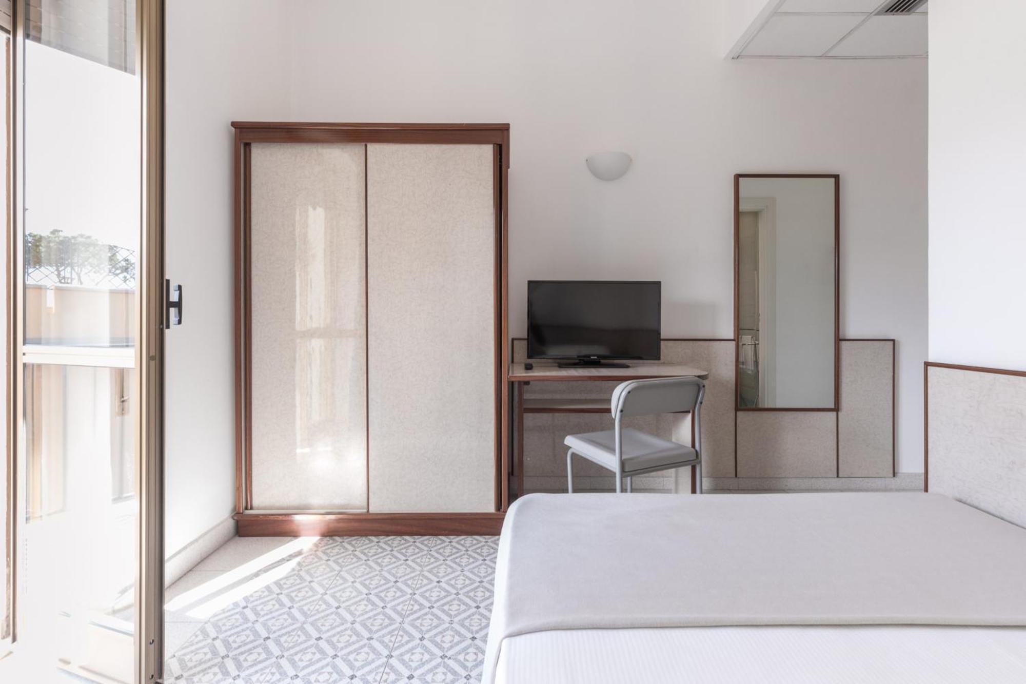 גאטה Hotel Serapo מראה חיצוני תמונה